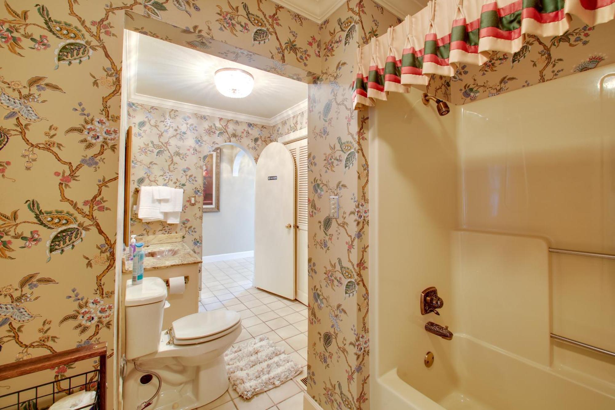 Hot Springs Home With Pool - Half Mile To Oaklawn! المظهر الخارجي الصورة